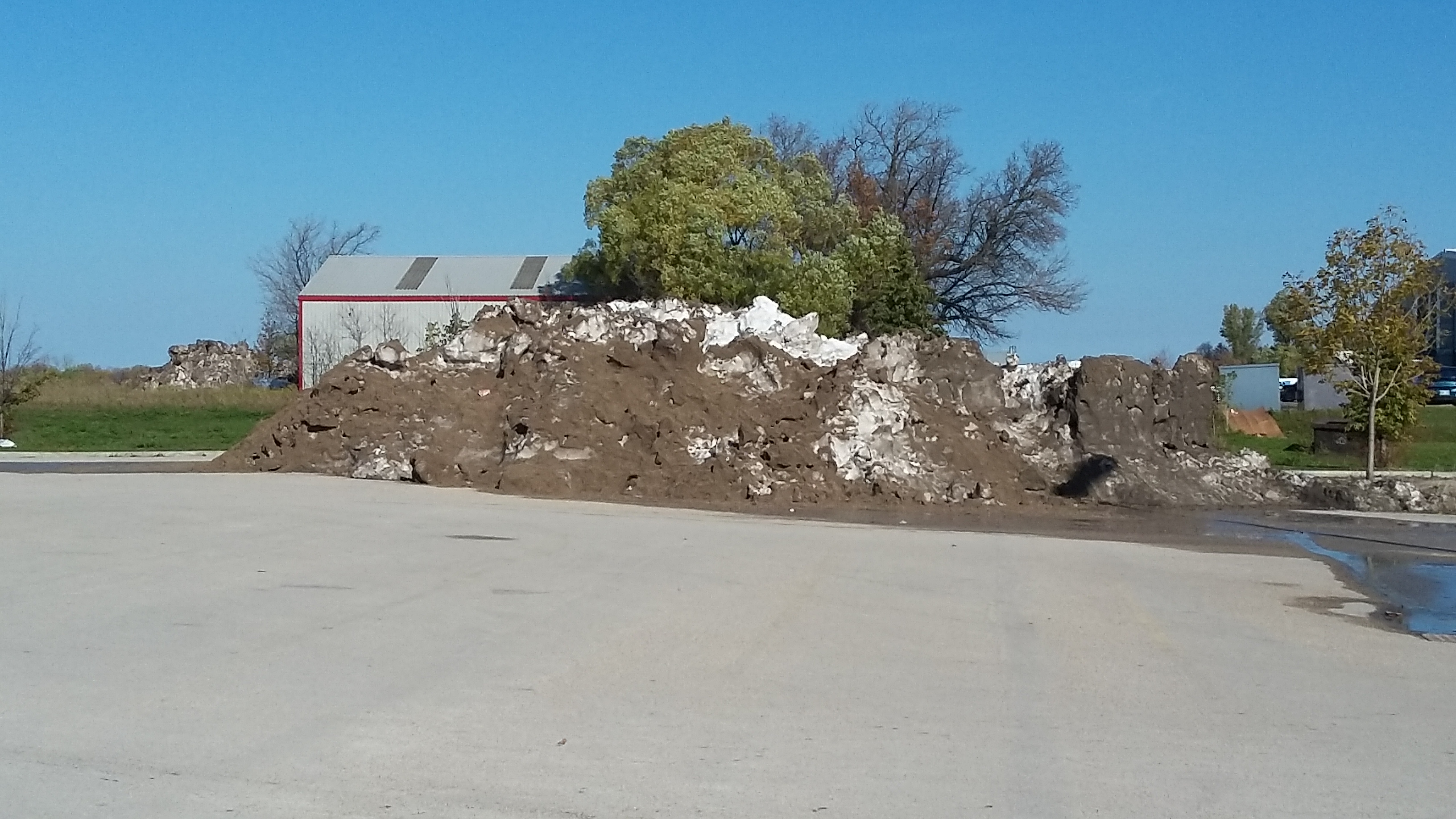 20191017_114241 snow pile